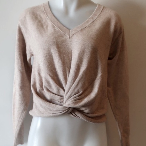 Fate Sweaters - NWOT Beige Small Fate Twisted Front V-Neck Cropped Long Sleeved Soft Sweater